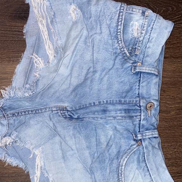 Shorts - Picture 1 of 2